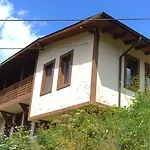Gasthuis Chepelare Holiday Guest House 4*