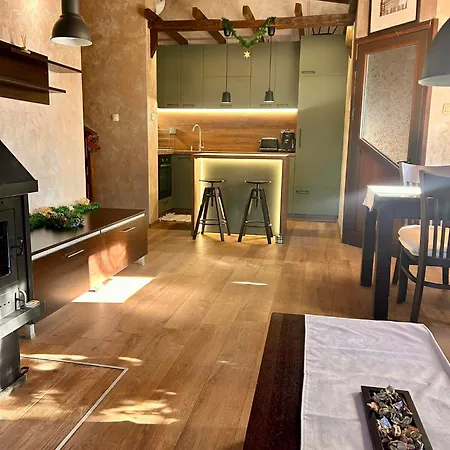 Къща за гости Chepelare Holiday Guest House 4*